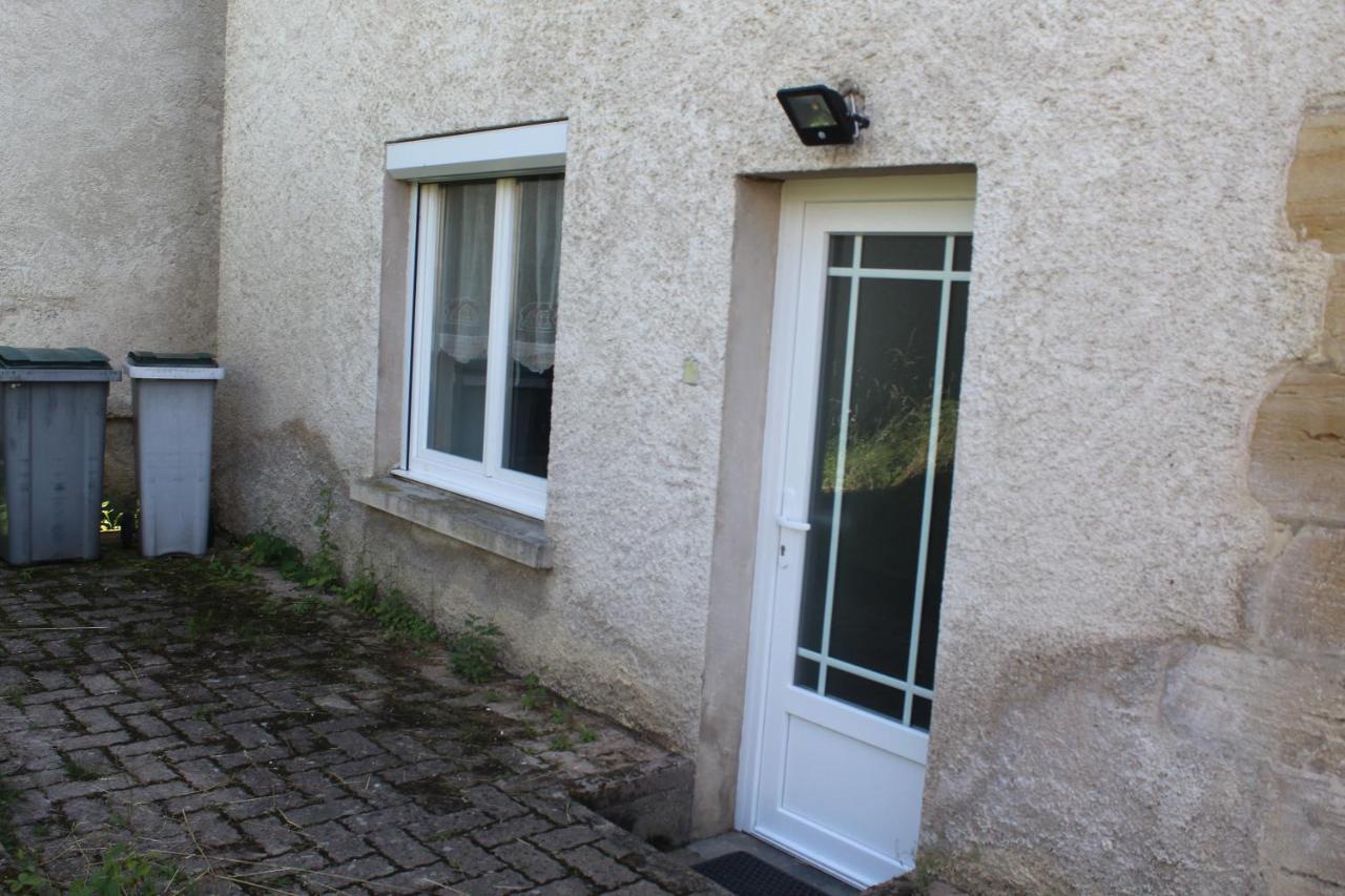 La Maison D'Odile Beaujeu-Saint-Vallier-et-Pierrejux Exterior foto